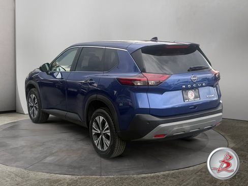 Used 2023 Nissan Rogue SV AWD/4WD image 5