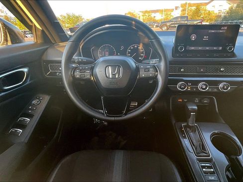 Used 2024 Honda Civic Sport image 5