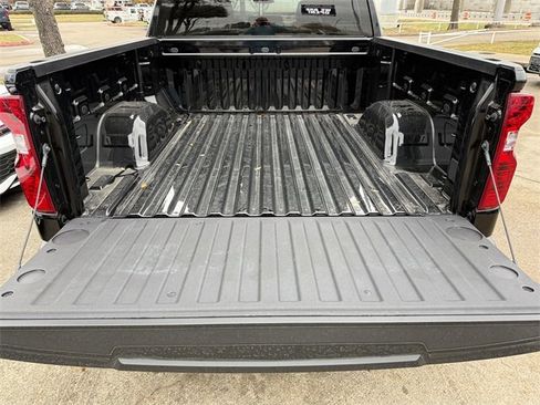 Used 2026 Chevrolet Silverado 1500 W/T image 29