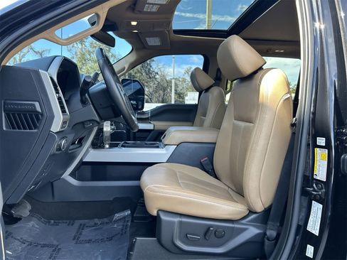 Used 2022 Ford F250 Lariat w/ Lariat Value Package image 11