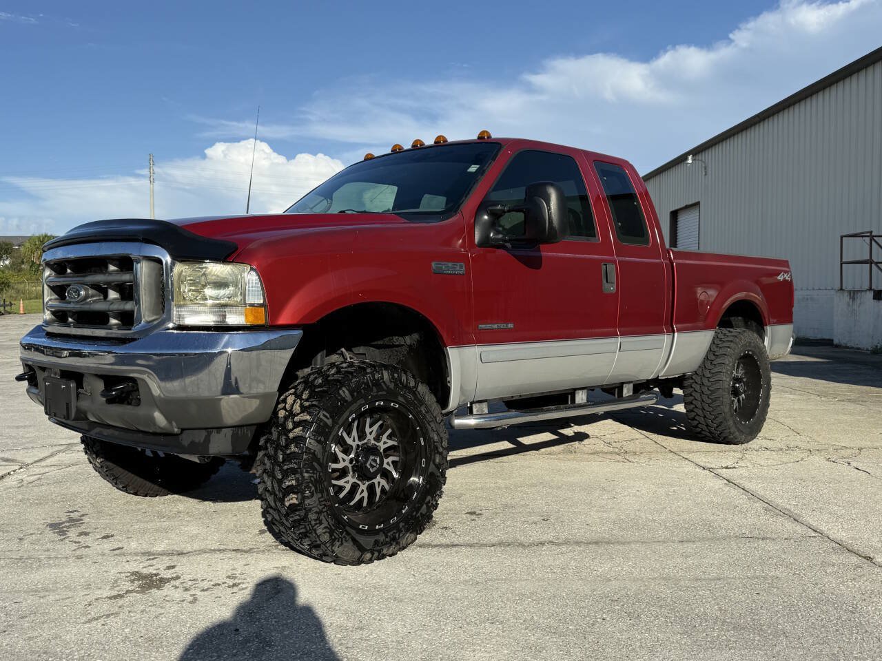 Used 2002 Ford F250 XLT AWD/4WD image 2