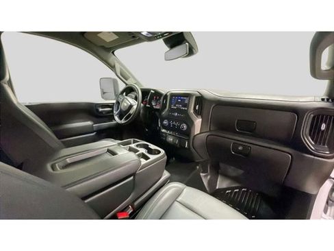 Used 2025 Chevrolet Silverado 2500 W/T w/ WT Convenience Package AWD/4WD image 18