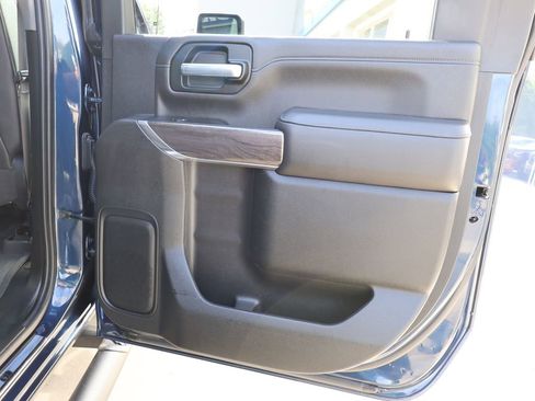 Certified 2022 Chevrolet Silverado 3500 LTZ w/ Gooseneck/5TH Wheel Package AWD/4WD image 37