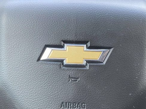 Used 2022 Chevrolet Silverado 1500 Custom AWD/4WD image 25