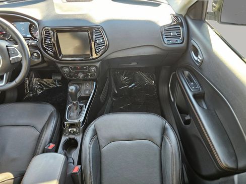 Used 2020 Jeep Compass Limited image 5