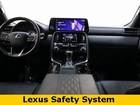 Used 2023 Lexus LX 600 4WD w/ Ultra Luxury Package image 10