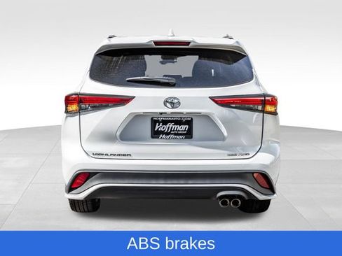 Used 2023 Toyota Highlander XSE AWD/4WD image 8