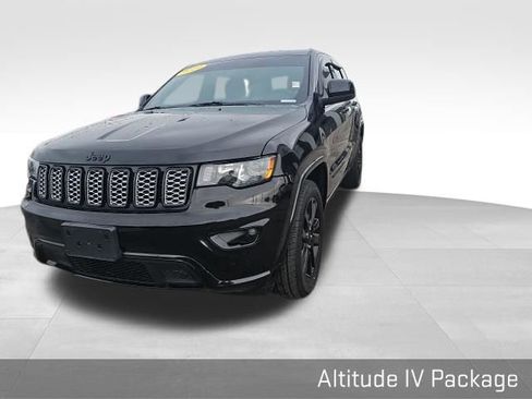 Used 2019 Jeep Grand Cherokee Altitude image 9