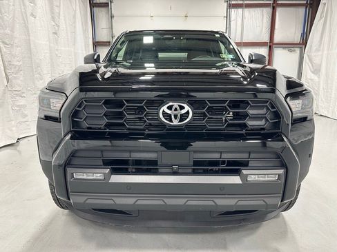 Used 2025 Toyota 4Runner TRD Off-Road Premium image 2