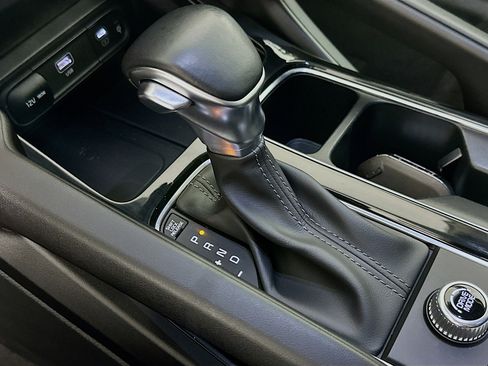 Used 2025 Kia Telluride S FWD image 25