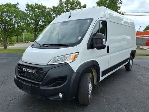Used 2025 RAM ProMaster 2500 w/ Convenience Group FWD image 19