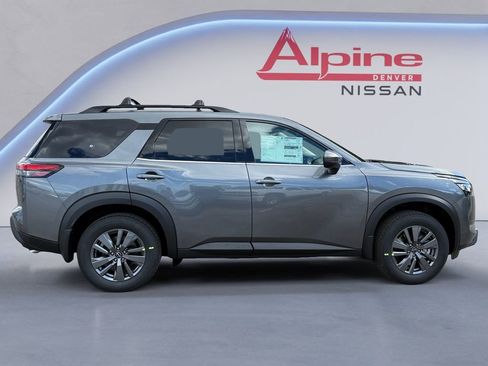 New 2025 Nissan Pathfinder SV w/ Black Appearance Package image 6