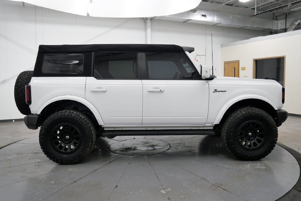 Used 2024 Ford Bronco Outer Banks AWD/4WD image 9