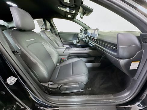 Used 2024 Hyundai Ioniq 6 SEL image 31