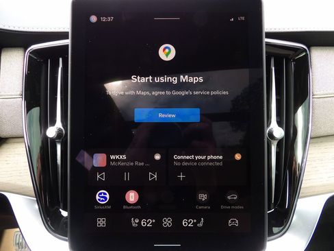 New 2026 Volvo XC90 B6 Plus w/ Protection Package Premier image 21