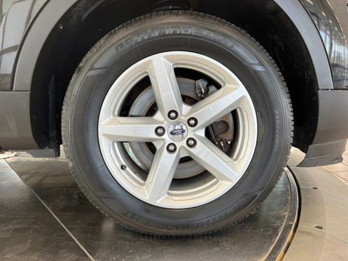 Used 2016 Ford Explorer XLT w/ Equipment Group 202A image 40