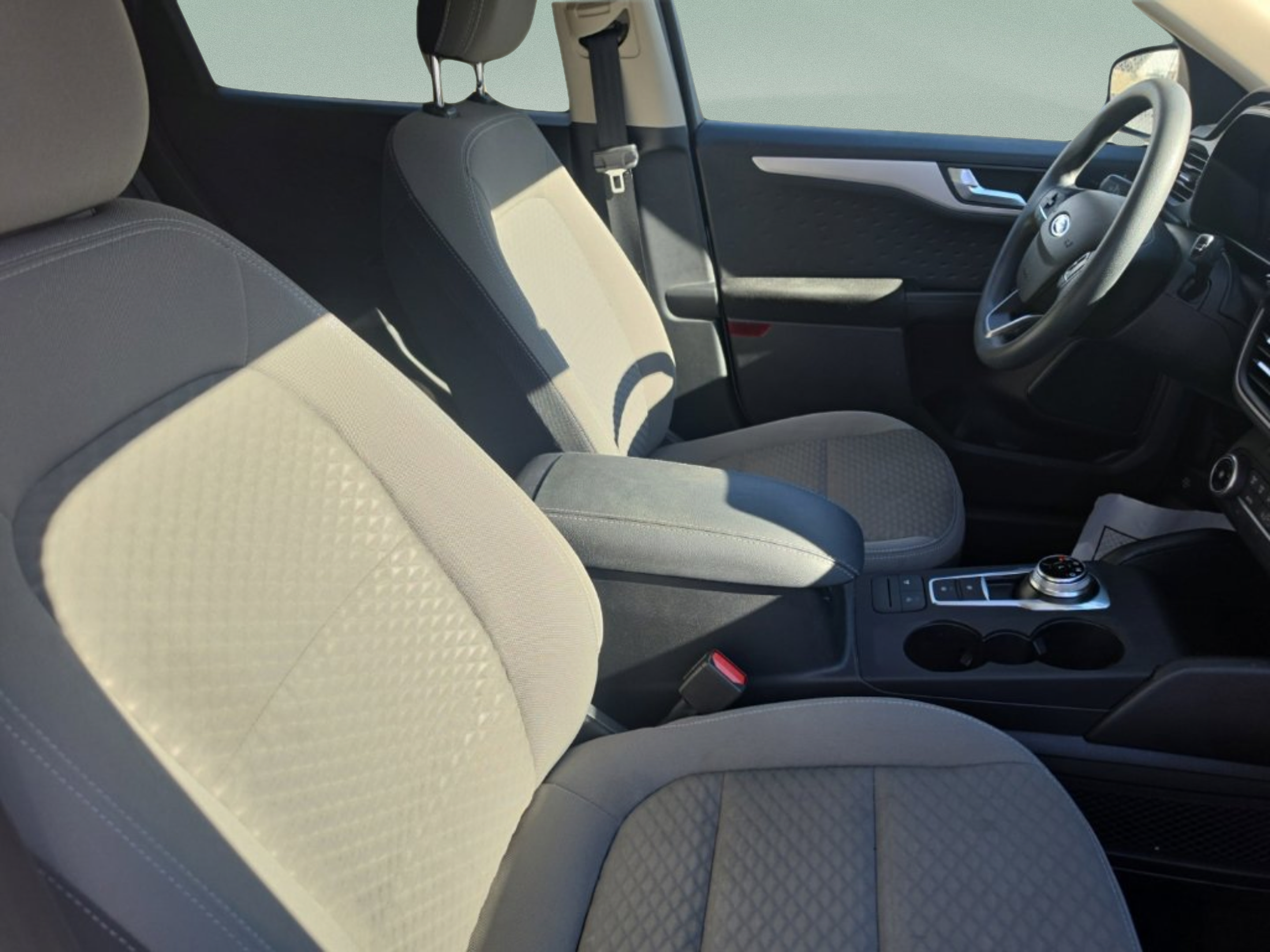 Used 2020 Ford Escape SE FWD image 29