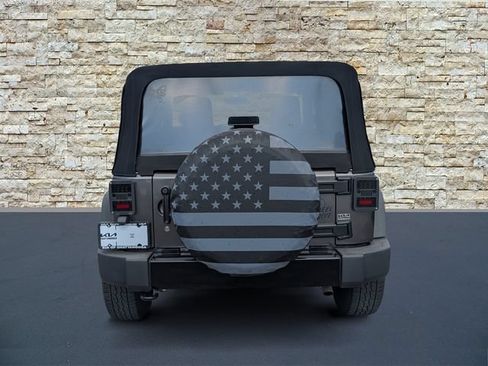Used 2016 Jeep Wrangler Sport AWD/4WD image 6