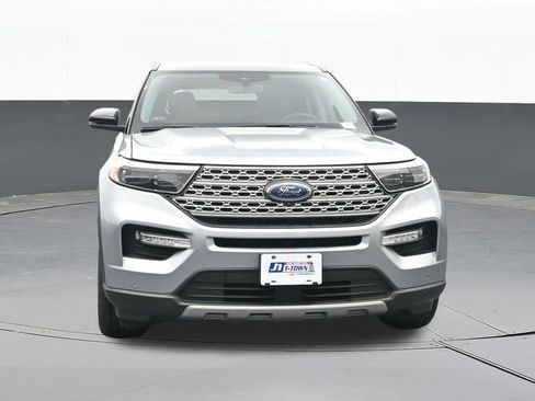 Used 2022 Ford Explorer Limited w/ Equipment Group 301A AWD/4WD image 21