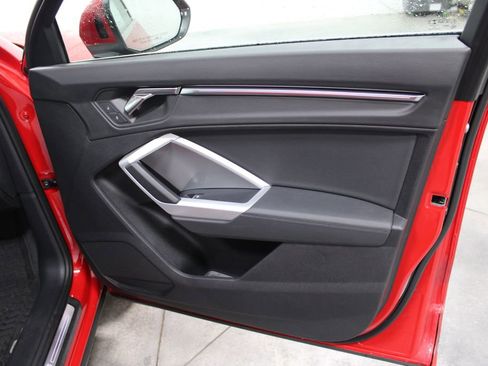 Used 2023 Audi Q3 2.0T Premium Plus w/ Premium Plus Package image 23