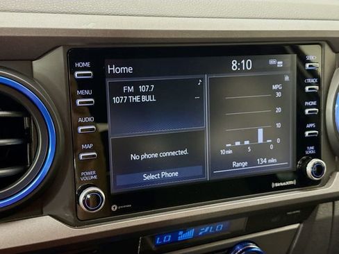 Used 2022 Toyota Tacoma TRD Off-Road image 14