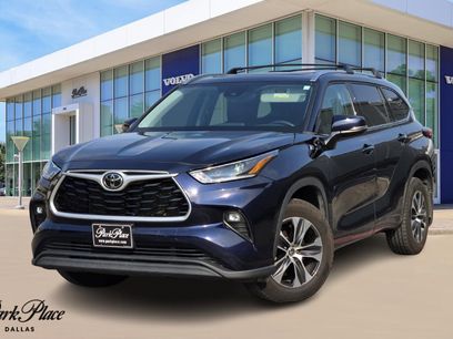 Used 2021 Toyota Highlander XLE
