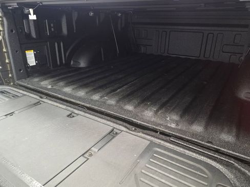 Used 2025 Ford F150 Raptor image 21