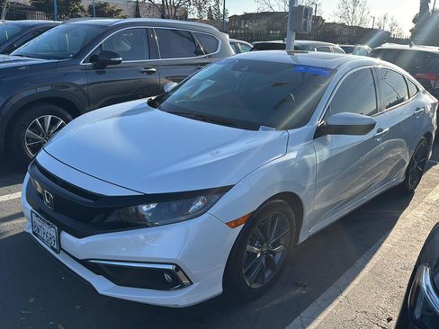 Certified 2021 Honda Civic EX-L image 3