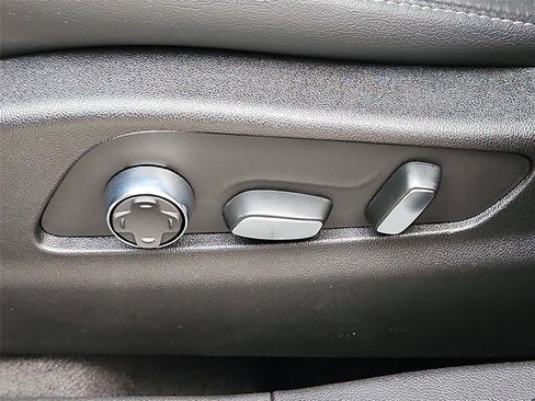 Certified 2025 Cadillac XT4 Premium Luxury FWD image 24