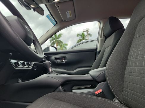 Certified 2024 Honda HR-V LX image 22