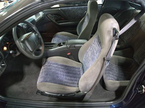 Used 2001 Chevrolet Camaro LT w/ Preferred Equipment Group 1 image 35