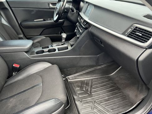 Used 2019 Kia Optima S image 23