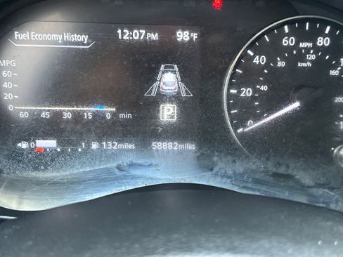 Used 2021 Nissan Kicks SR w/ Interior Electronics Package FWD image 27