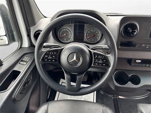 Used 2023 Mercedes-Benz Sprinter 144 Cargo image 12
