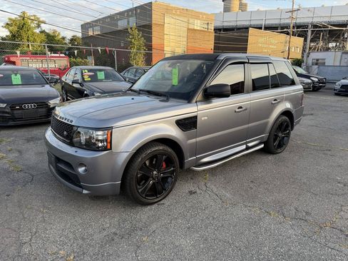 Used 2012 Land Rover Range Rover Sport GT Limited Edition w/ GT Limited Edition Pkg AWD/4WD image 2