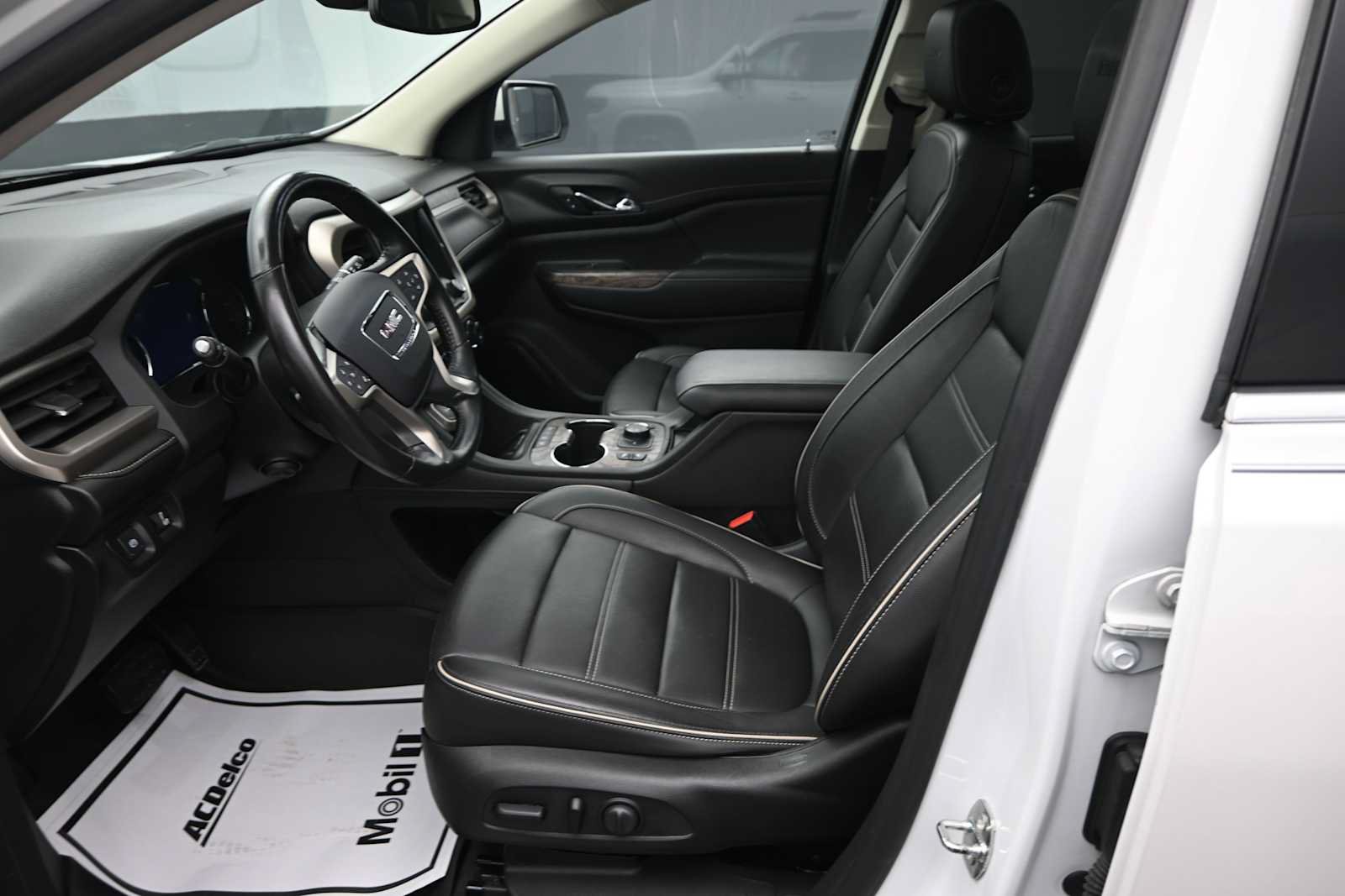 Used 2020 GMC Acadia Denali w/ LPO, Floor Liner Package AWD/4WD image 13