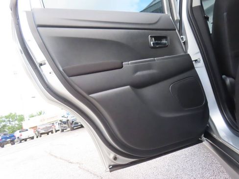 Used 2025 Mitsubishi Outlander Sport AWD image 37