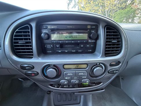 Used 2006 Toyota Sequoia Limited image 17