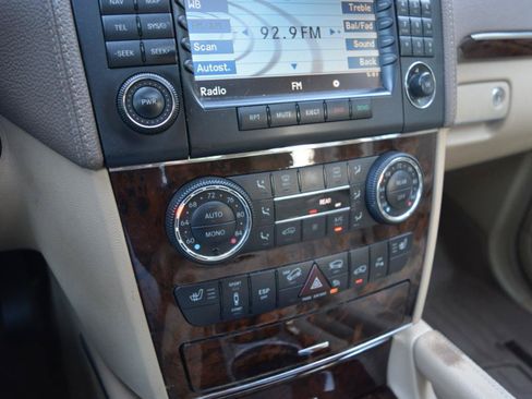 Used 2008 Mercedes-Benz GL 550 4MATIC image 25
