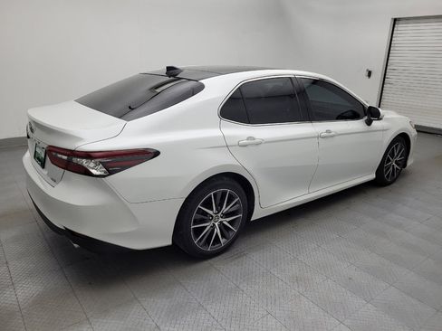 Used 2021 Toyota Camry XLE FWD image 10