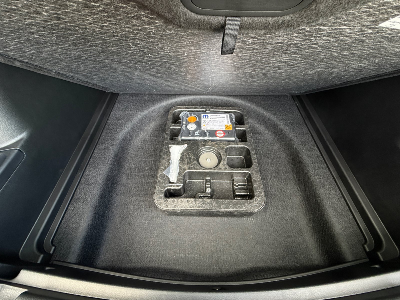 New 2026 Jeep Compass Latitude AWD/4WD image 50