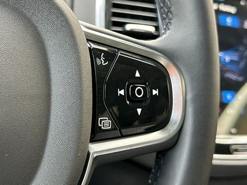 Certified 2025 Volvo XC90 T8 Ultra w/ Protection Package Premier image 29