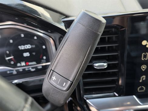 Used 2024 GMC Sierra 1500 SLT image 21