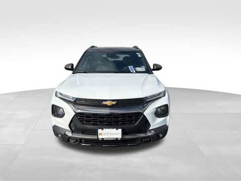 Used 2021 Chevrolet TrailBlazer ACTIV w/ Convenience Package image 2