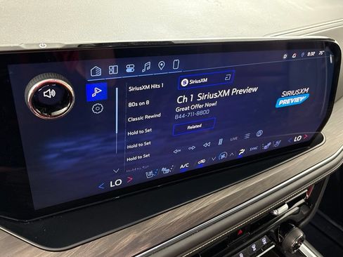 Certified 2025 Chevrolet Suburban Premier AWD/4WD image 44