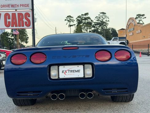 Used 2004 Chevrolet Corvette Z06 w/ Z06 Preferred Equipment Group RWD image 3
