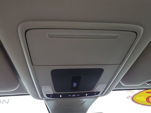 Used 2025 Honda CR-V EX-L image 24