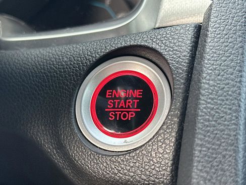 Used 2018 Honda Civic Touring image 32