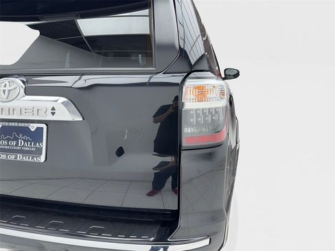 Used 2024 Toyota 4Runner Limited image 7