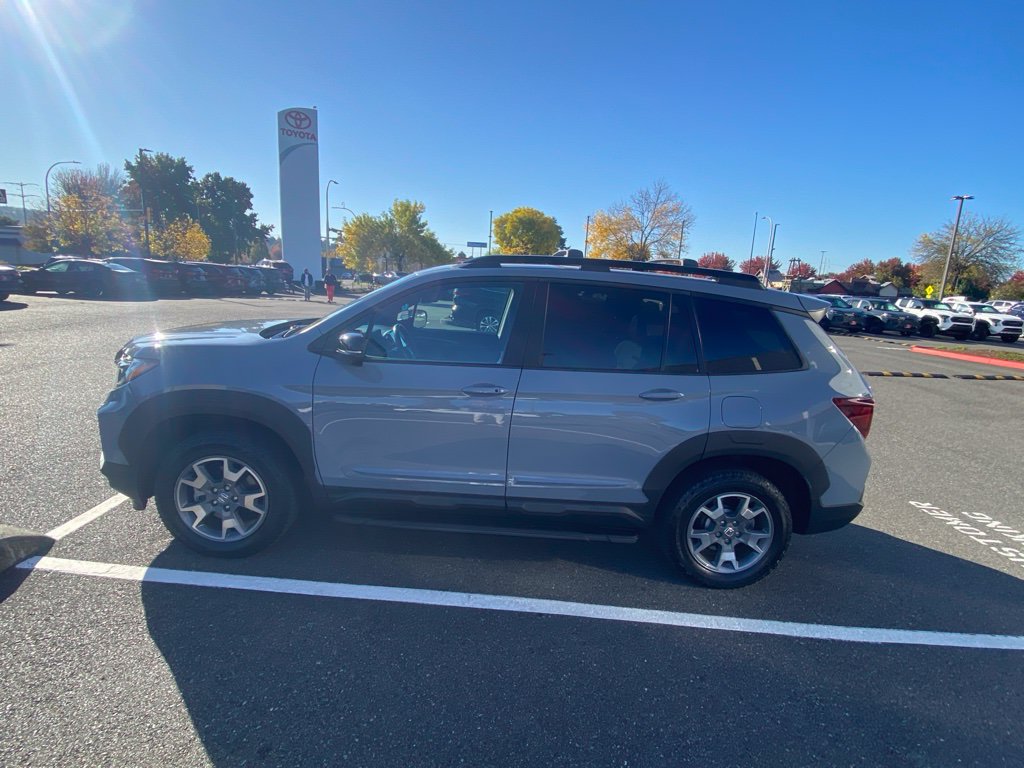 Used 2023 Honda Passport TrailSport image 5